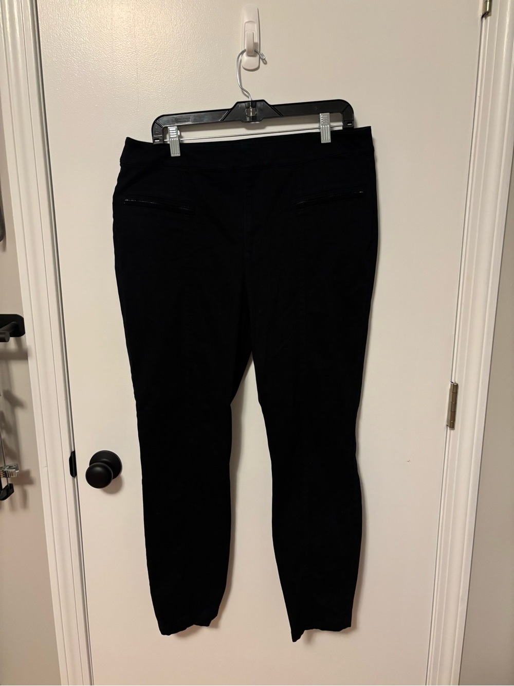 LOFT Black Skinny Ankle Pants